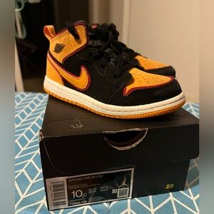 Jordan 1 Mid SE (TD)